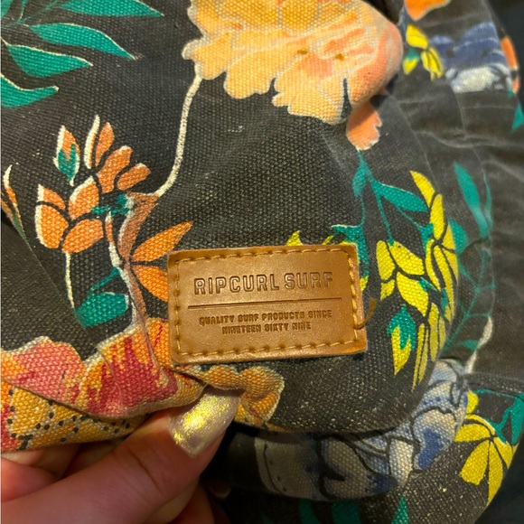 Rip Curl Surf Floral Backpack - Picture 2 of 3